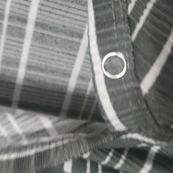 Rue 21 Lightweight Top Womens Sz Xl X-large Green White Striped Long Sleeve - Picture 4 of 6